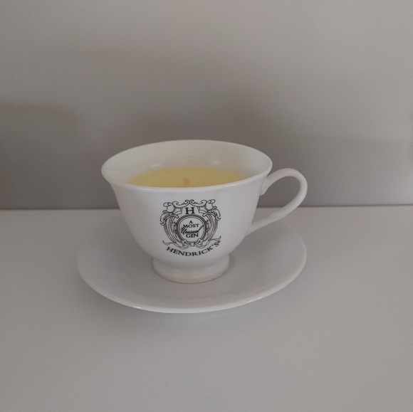 Vintage teacup candles - Picture 12 of 16